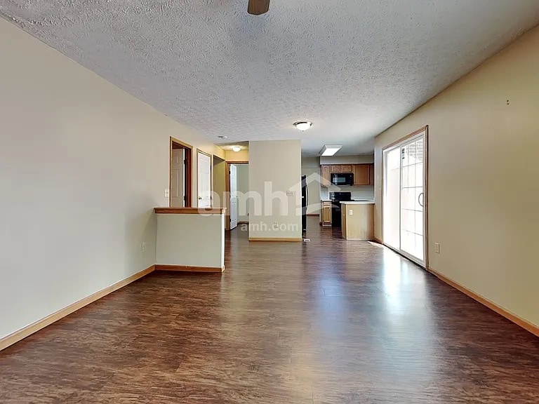 Building Photo - 2358 Rosina Dr