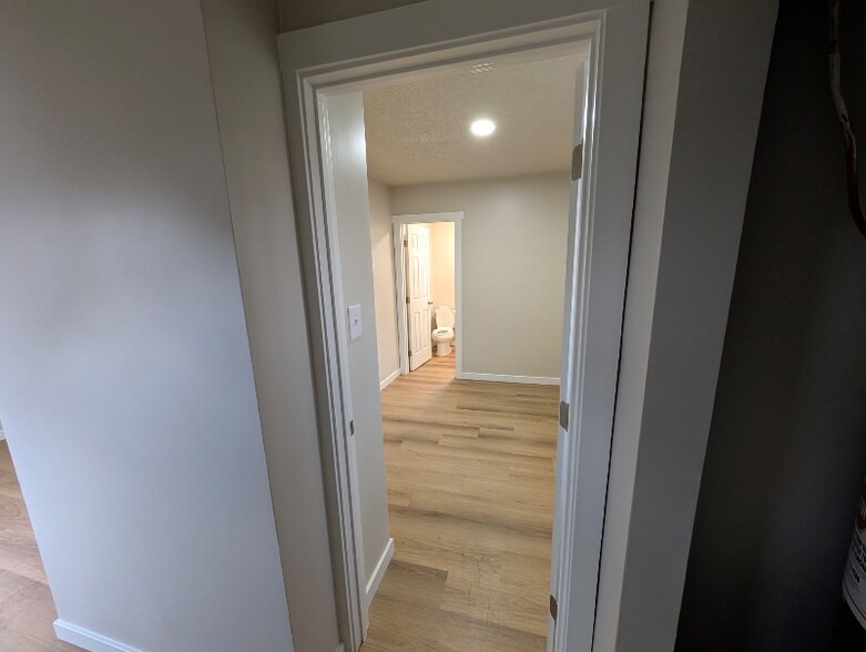 Building Photo - 1705 Lombard Ave