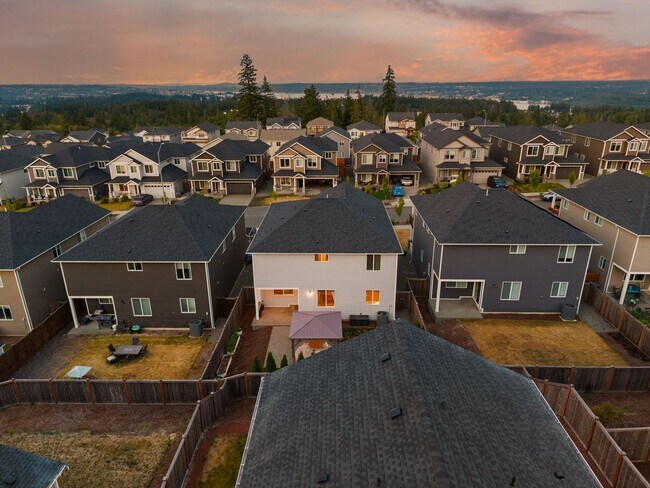 Building Photo - 1428 Baker Hts Lp