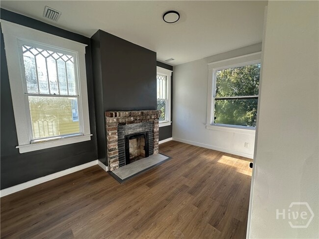 Building Photo - 312 W 37th St