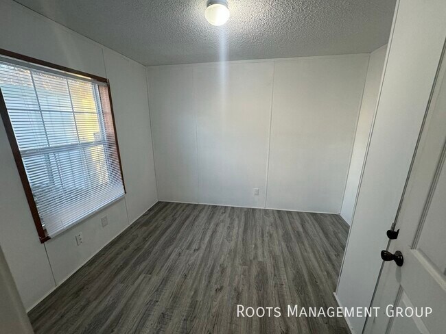 Building Photo - Home Available to Lease - Apply Today!