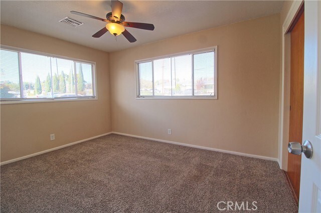 Building Photo - 1416 W Nicolet St