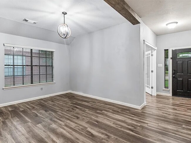Building Photo - 16535 Cypress Bridge Dr