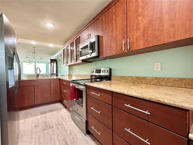 Building Photo - 4620 Bay Blvd