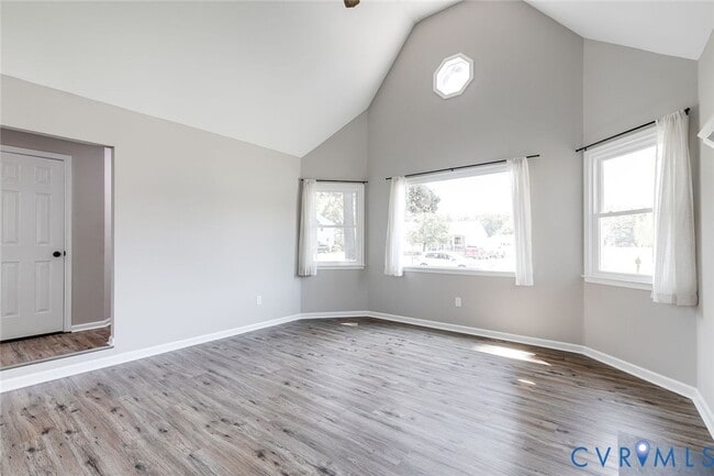 Building Photo - 3524 E Chagford Terrace