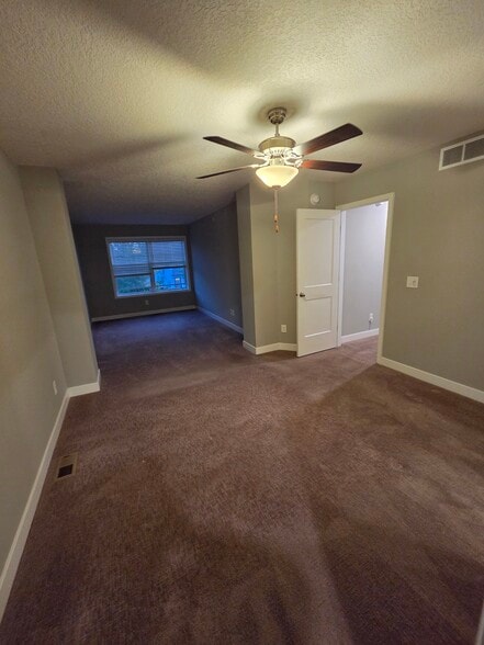 Building Photo - 11548 Woodside Dr