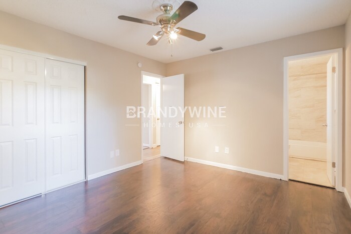 Building Photo - 1304 Truman Dr