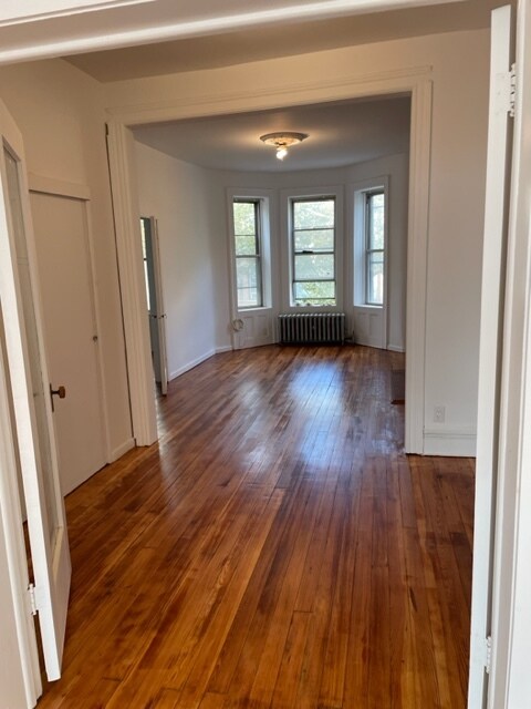 Building Photo - 456 72nd St
