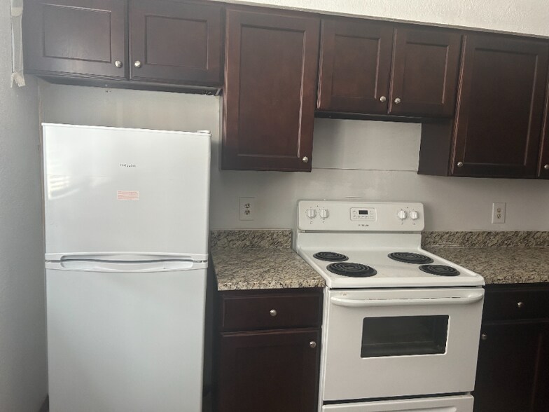 Building Photo - 6125 Bushmills St