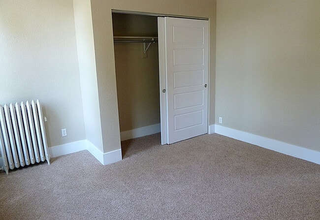 Building Photo - Boutique Apartments