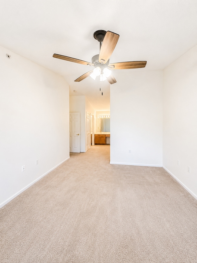 Building Photo - 6500 Matalin Pl