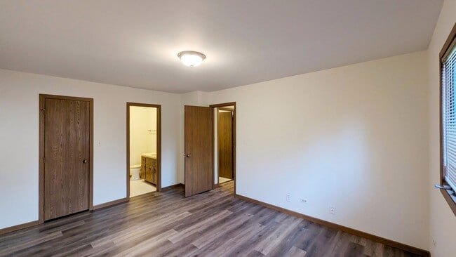 Building Photo - 600 Crescenzo Ct