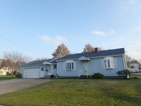 Building Photo - Nice One Story Home by Bayfront Connector ...