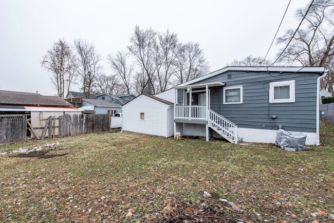 Building Photo - 510 Forest Glen Dr