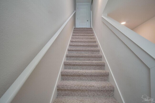 Building Photo - 1538 Iroquois Ct