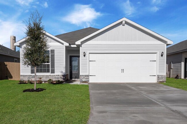 Primary Photo - 15403 Maple Ter Dr