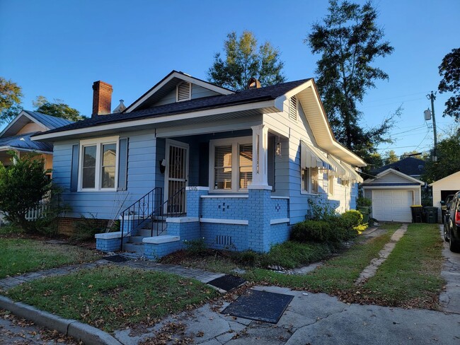 Primary Photo - Cute house