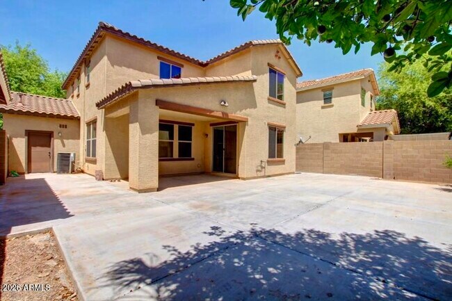 Building Photo - 3271 E Carla Vista Dr