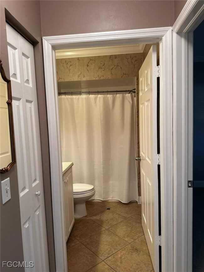 Building Photo - 14831 Park Lake Dr