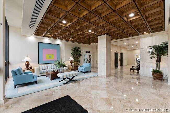 Building Photo - 9960 S Ocean Dr