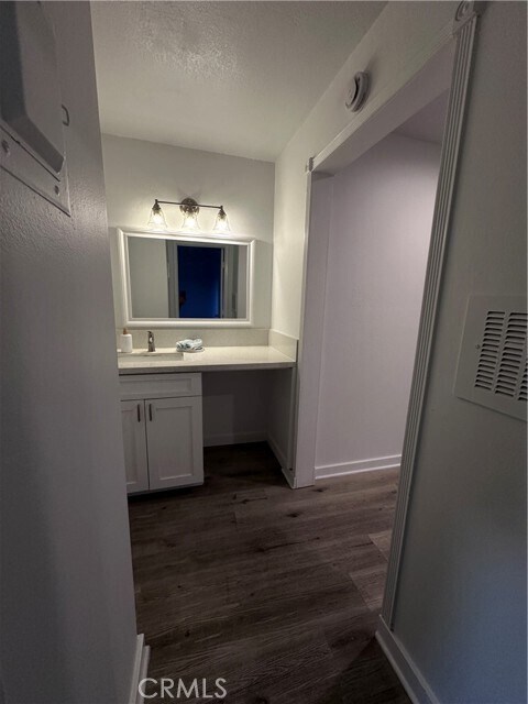 Building Photo - 2502 Manhattan Beach Blvd