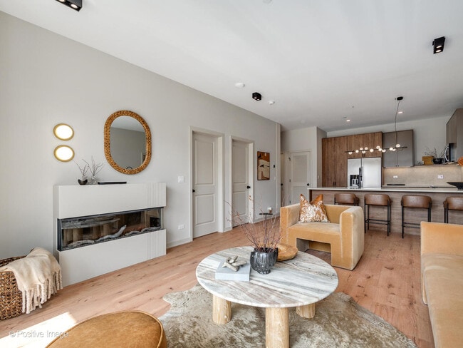 Building Photo - 1257 N Ashland Ave