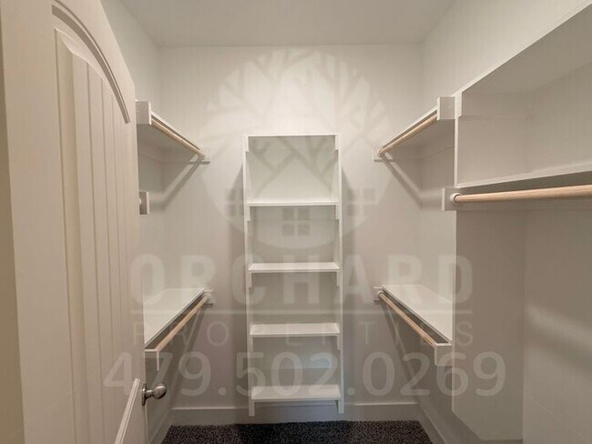 Building Photo - Tontitown- Single-Family Home- Stunning Applewood Plan