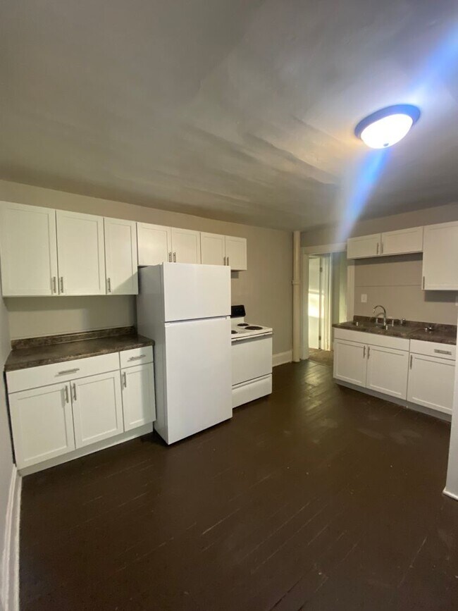 Building Photo - 504 McKinley Ave