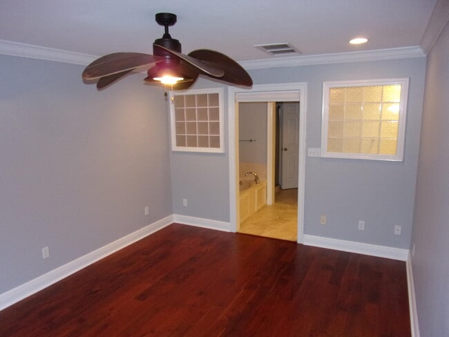 Building Photo - 1822 Sea Pines Ln