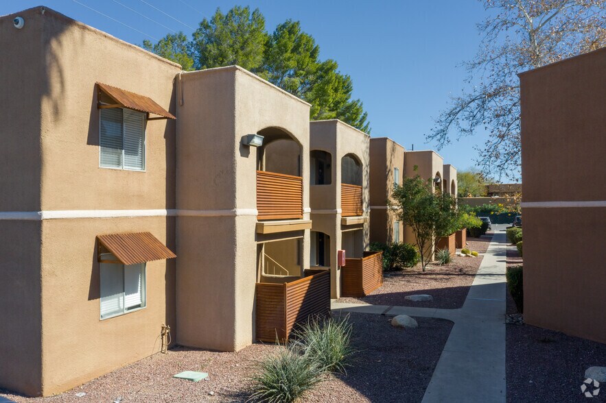 College Town Apartments Tucson, AZ Apartment Finder
