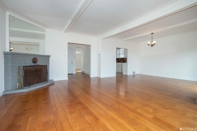 Building Photo - 157 Villa Terrace