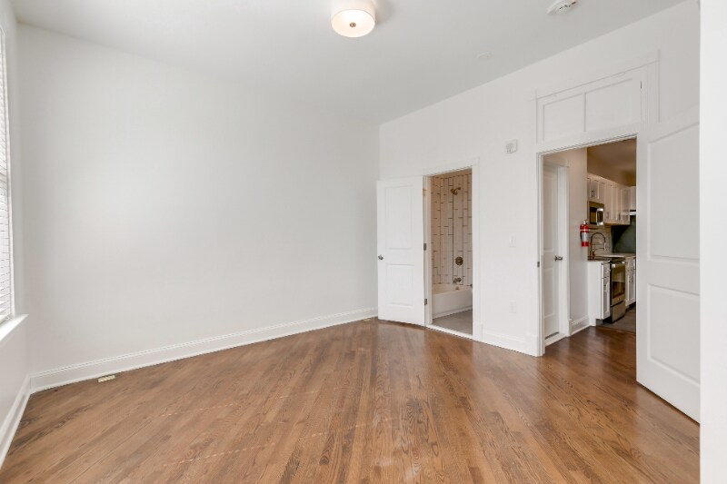 Building Photo - 1758 Park Ave