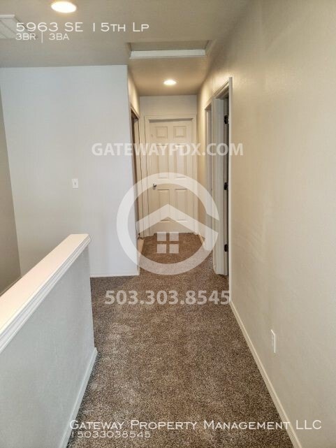 Building Photo - 5963 SE 15th Loop