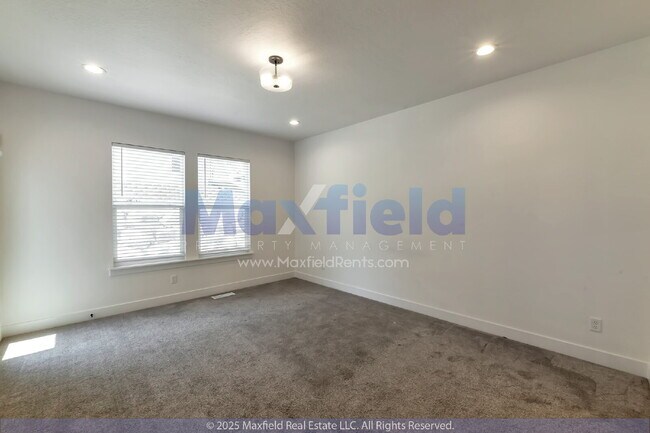 Building Photo - 5BD/3BTH/2GAR - Great space - Lehi Living