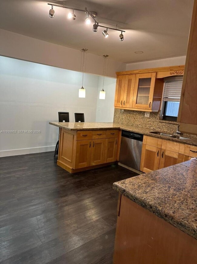 Building Photo - 4711 SW 133rd Ave