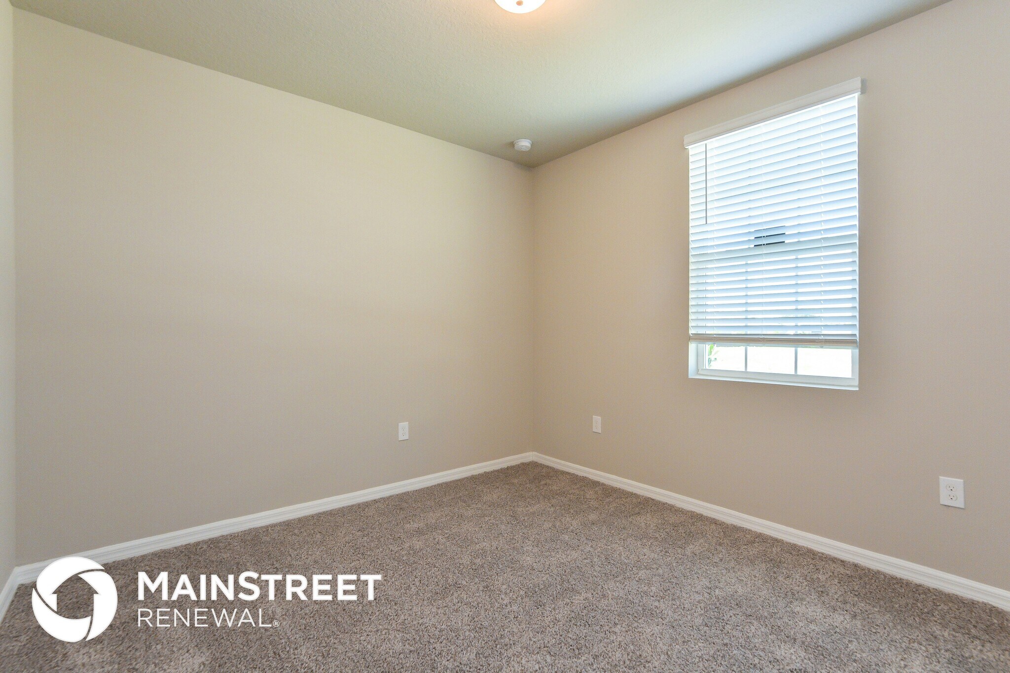 Building Photo - 1070 Oak Vly Dr