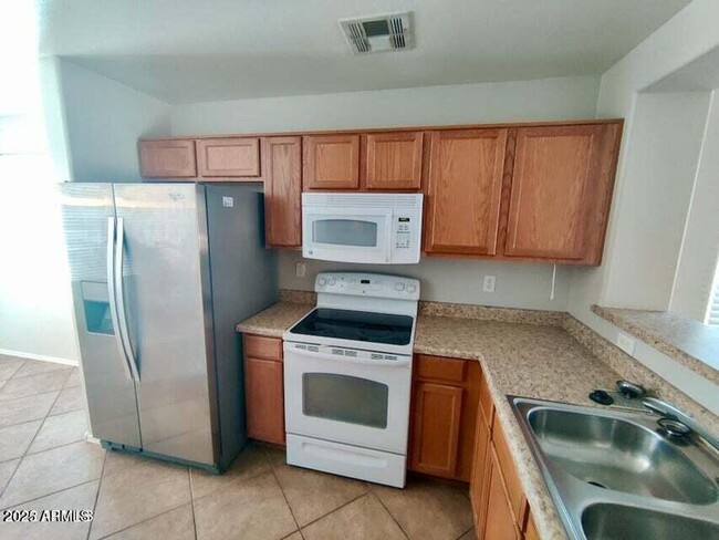 Building Photo - 1507 E Poncho Ln