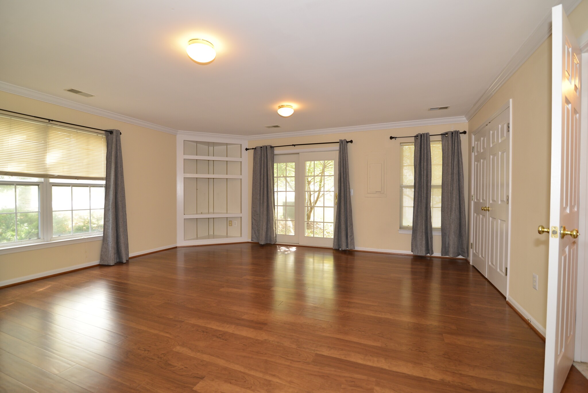 Lower Level1 - 11401 Abner Ave
