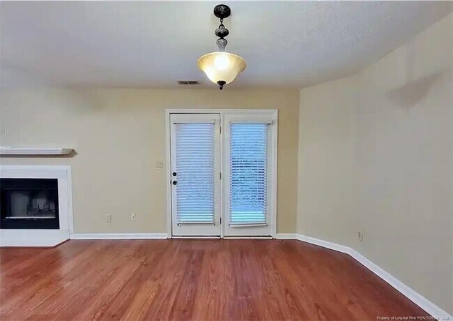 Building Photo - 5532 Robmont Dr