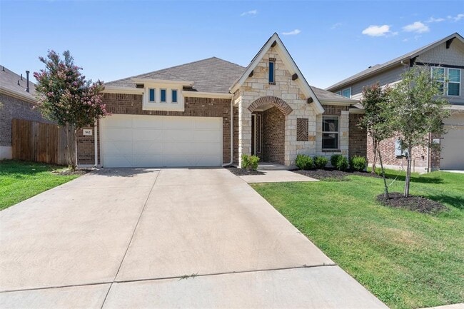 Building Photo - 562 Leadtree Loop