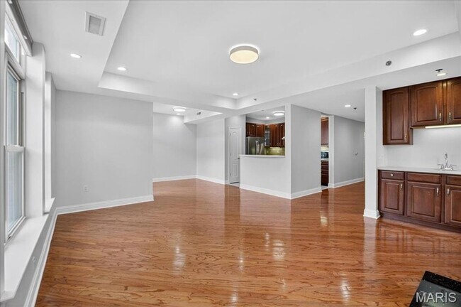 Building Photo - 500 North and South Rd