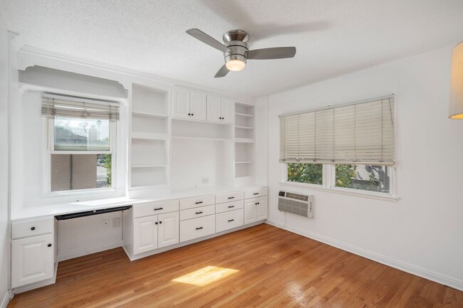 Building Photo - 11248 La Maida St