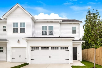 Building Photo - 1032 Wildflower Dr