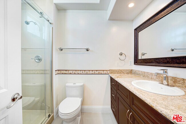 Building Photo - 1834 Euclid St