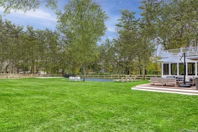 Building Photo - 1700 Cedar Dr