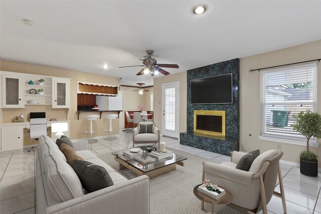 Building Photo - 12303 Barryknoll Ln