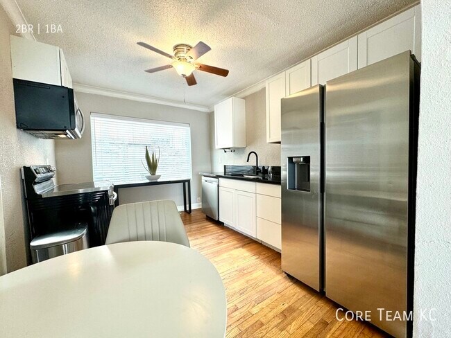 Primary Photo - 4511 Roanoke Pkwy