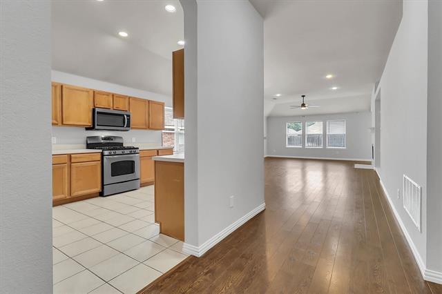 Building Photo - 5864 Shetland Cir