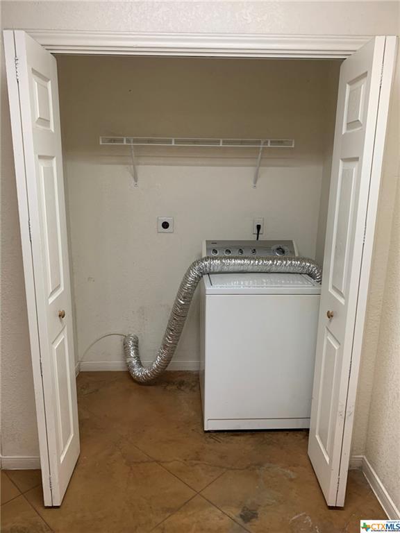 Building Photo - 1625 Pontotoc Trce