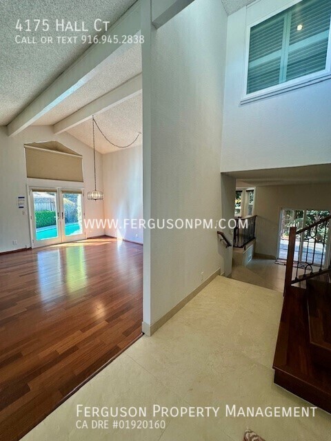 Building Photo - 4175 Hall Ct